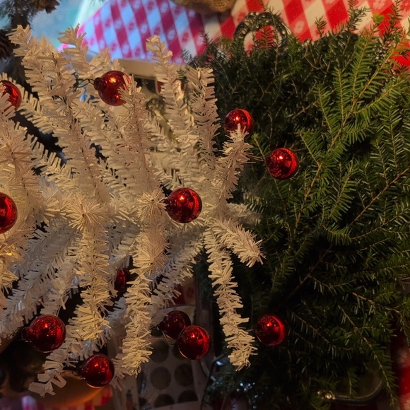 "24"Shiny Brite Holiday Ornaments, Boxes,Feather Tree&Felt Santa Hat Tree Topper - Picture 13 of 15